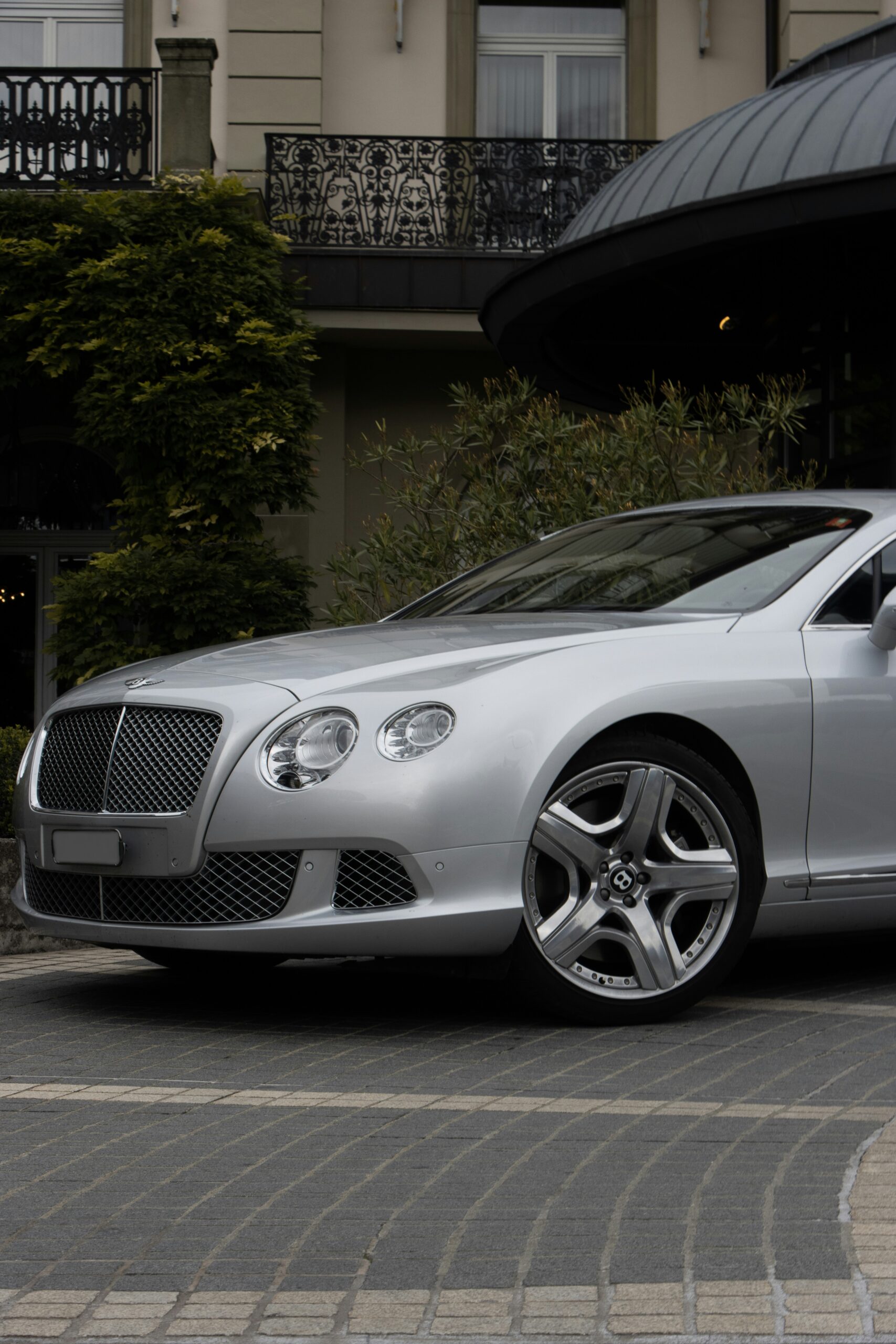 luxury car